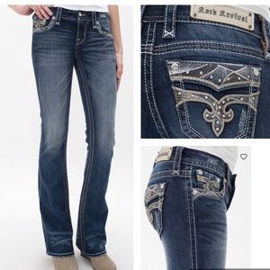 ROCK REVIVAL | Sapphire Mid-Rise Boot Stretch 👖